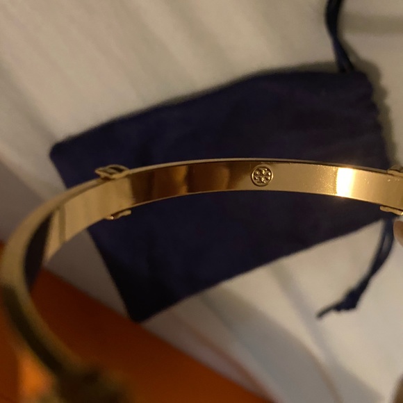 tory burch bracelet - Picture 3 of 3